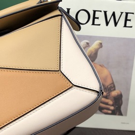 Сумка через плечо PUZZLE от Loewe, цвет шампань Большой объем, ид