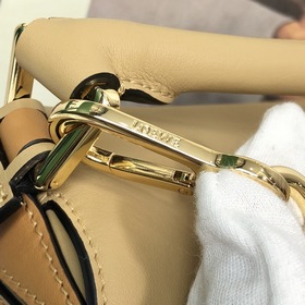 Сумка через плечо PUZZLE от Loewe, цвет шампань Большой объем, ид