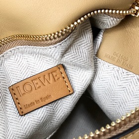 Сумка через плечо PUZZLE от Loewe, цвет шампань Большой объем, ид