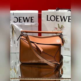 Сумка через плечо PUZZLE от Loewe, карамельный цвет Большой объем
