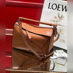 Сумка через плечо PUZZLE от Loewe, карамельный цвет Большой объем