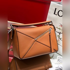 Сумка через плечо PUZZLE от Loewe, карамельный цвет Большой объем