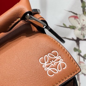 Сумка через плечо PUZZLE от Loewe, карамельный цвет Большой объем