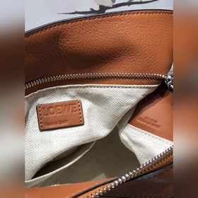 Сумка через плечо PUZZLE от Loewe, карамельный цвет Большой объем