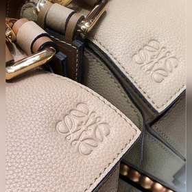 Сумка через плечо PUZZLE от Loewe Большой объем, идеально подход