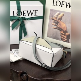 Сумка через плечо PUZZLE от Loewe, двухцветная, пепельно-серая Бо