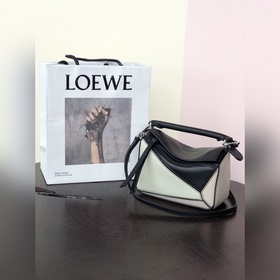 MINI PUZZLE сумка с геометрическим дизайном от Loewe Сумка практи