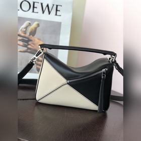 MINI PUZZLE сумка с геометрическим дизайном от Loewe Сумка практи