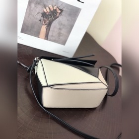 MINI PUZZLE сумка с геометрическим дизайном от Loewe Сумка практи