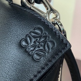 MINI PUZZLE сумка с геометрическим дизайном от Loewe Сумка практи