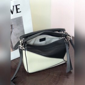 MINI PUZZLE сумка с геометрическим дизайном от Loewe Сумка практи