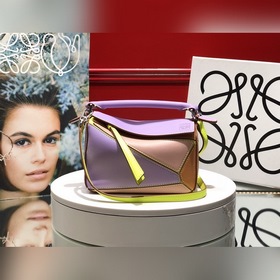 MINI PUZZLE сумка с геометрическим дизайном от Loewe, цвет： розов