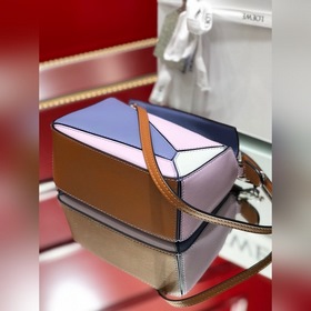 MINI PUZZLE сумка с геометрическим дизайном от Loewe Сумка практи