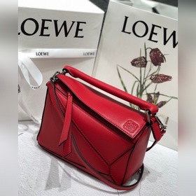 MINI PUZZLE сумка с геометрическим дизайном от Loewe, ярко-красна