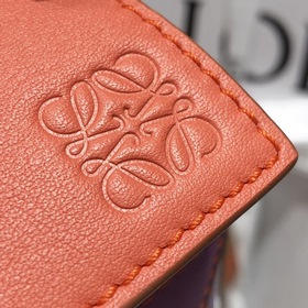 MINI PUZZLE сумка с геометрическим дизайном от Loewe, кораллово-о
