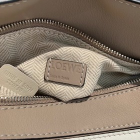 MINI PUZZLE сумка с геометрическим дизайном от Loewe, цвет авокад