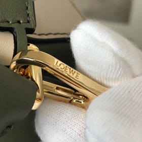 MINI PUZZLE сумка с геометрическим дизайном от Loewe, военно-зеле