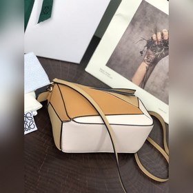 MINI PUZZLE сумка с геометрическим дизайном от Loewe, кирпично-кр