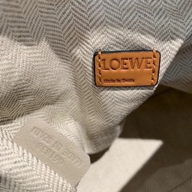 MINI PUZZLE сумка с геометрическим дизайном от Loewe Сумка практи