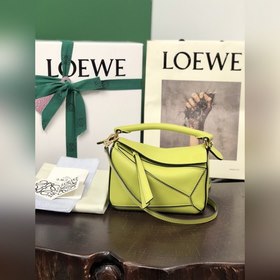 MINI PUZZLE сумка с геометрическим дизайном от Loewe, травянисто-