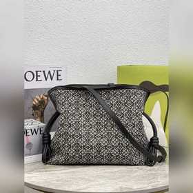 Loewe NEW IN сумочка Flamenco из гофрированной ткани Anagram и к