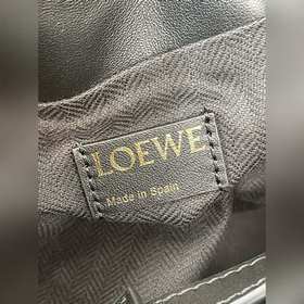 Loewe NEW IN сумочка Flamenco из гофрированной ткани Anagram и к
