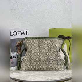 Loewe NEW IN сумочка Flamenco из гофрированной ткани Anagram и к