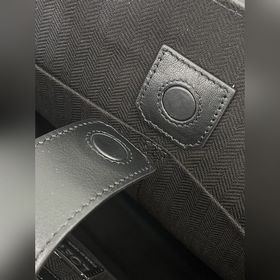 Buckle Horizontal Tote от Loewe Эта сумка представляет собой легк