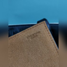 Серия Loewe, созданная в сотрудничестве с «Сеню и Сеню» Сумка с в