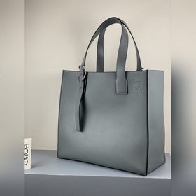 Сумка Loewe Buckle Tote Мужская сумка-тоут серого цвета Просторн