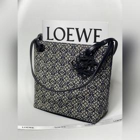 Сумка Loewe Square Tote С длинными ручкамиз кожи быка и кожаным б
