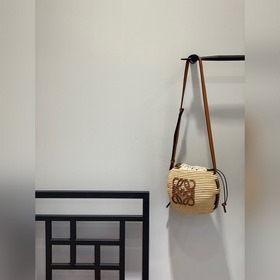 Луи Виттон Basket Small Honeycomb/Lantern Bag Bucket Bag Получивш