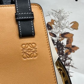 Loewe гамак Темно-оранжевая сумка с черными деталями Вместительн