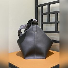 Луи Виттон Cubi сумка через плечо, черный С регулируемым плечевым