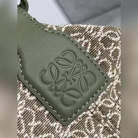 Луи Виттон Бэг для ланча Cubi В этом сезоне радость дарит Cubi! Н