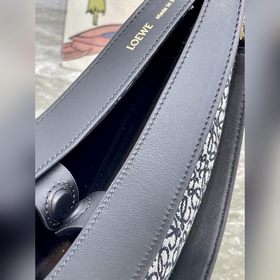 Loewe Маленькая сумка Moon под мышку, сумка-хобо в форме полумес
