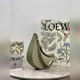 Loewe Маленькая сумка Moon Сумка под мышку в форме полумесяца М
