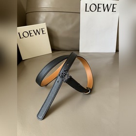 LOEWE Женский тонкий ремень из мягкой телячьей кожи с палиазой и 