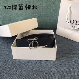 Женский ремень Loewe с точно выполненной пряжкой из итальянской к