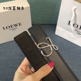 Женский ремень Loewe с точно выполненной пряжкой из итальянской к