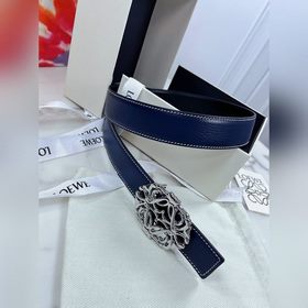 Loewe Двусторонний ремень с пряжкой с узором Anagram Изготовлен