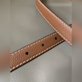LOEWE Женский тонкий ремень из мягкой кожи теленка с палевой отде