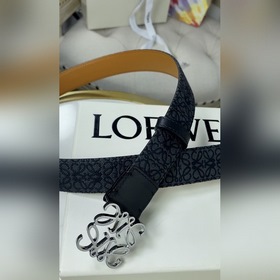 LOEWE Браслет из гофрированной кожи кожи Anagram Ремень из кожи