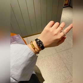 Longines Small Classic с тремя стрелками календарем Эта модель яв