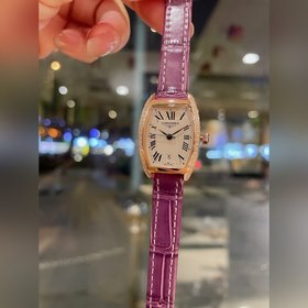 Longines Small Classic с тремя стрелками календарем Эта модель яв