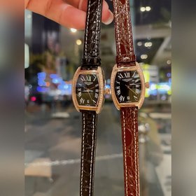 Longines Small Classic с тремя стрелками календарем Эта модель яв