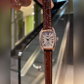 Longines Small Classic Эта модель является одной из самых уникаль