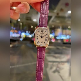 Longines Small Classic с тремя стрелками календарем Эта модель яв