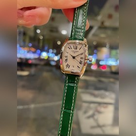 Longines Small Classic с тремя стрелками календарем Эта модель яв
