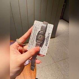 Longines Small Classic с тремя стрелками календарем Эта модель яв